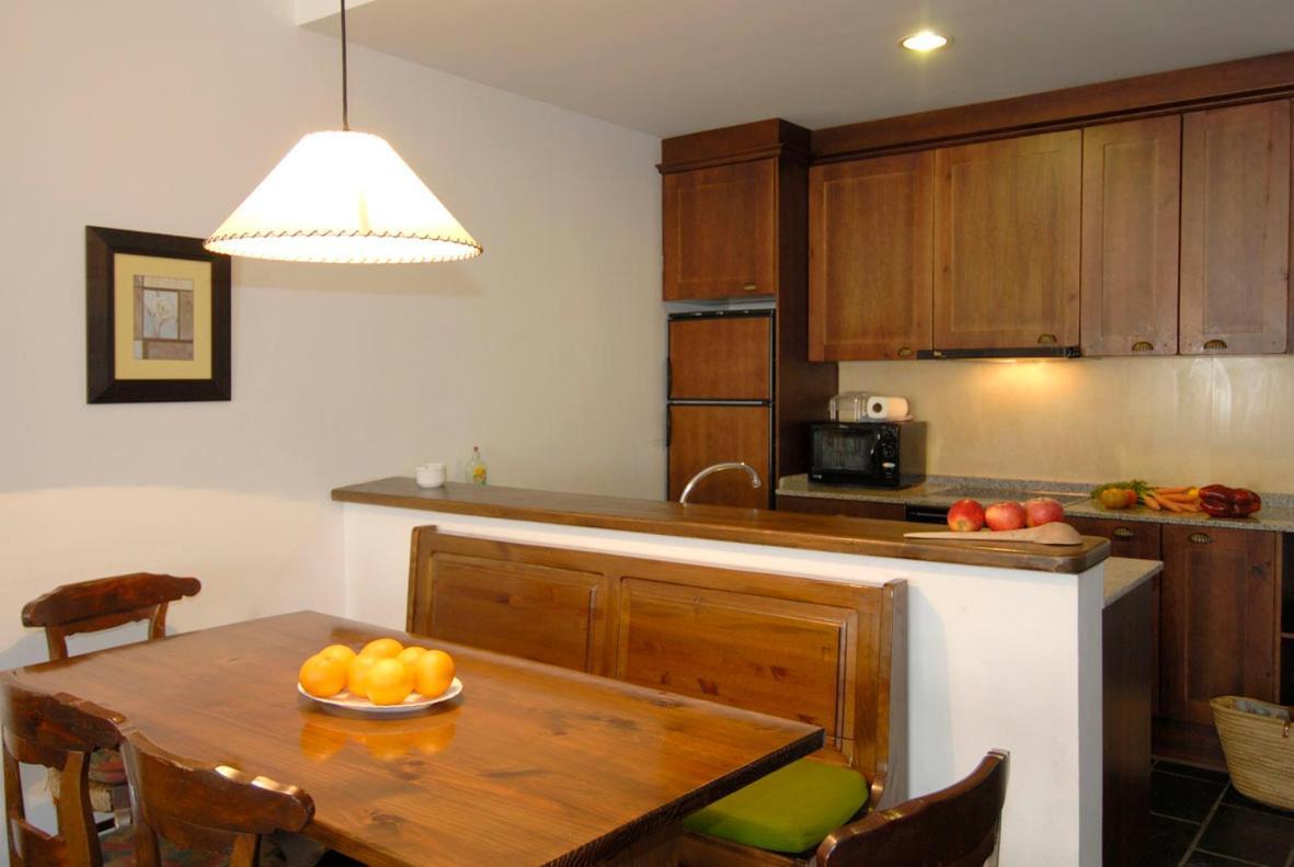 Apartamentos Linsoles 에리스테 외부 사진