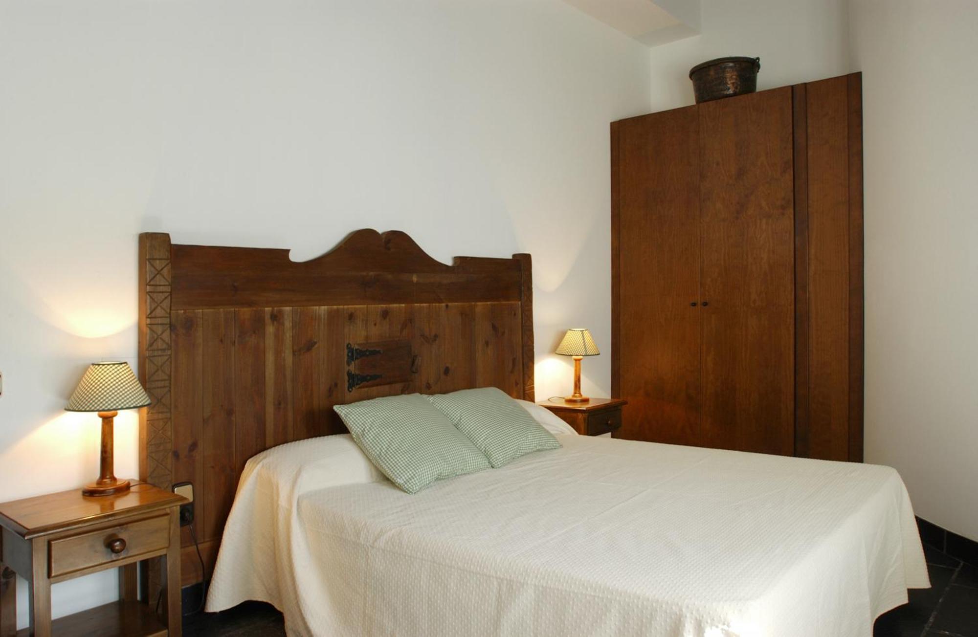 Apartamentos Linsoles 에리스테 외부 사진