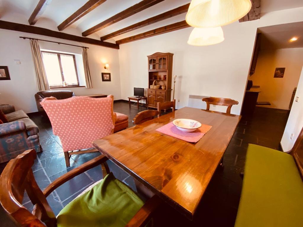 Apartamentos Linsoles 에리스테 외부 사진